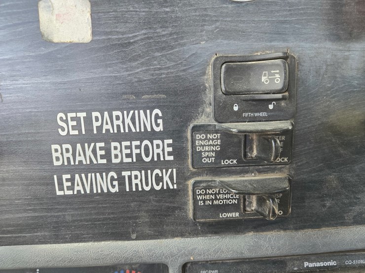 2007-massey-ferguson-8-image-67