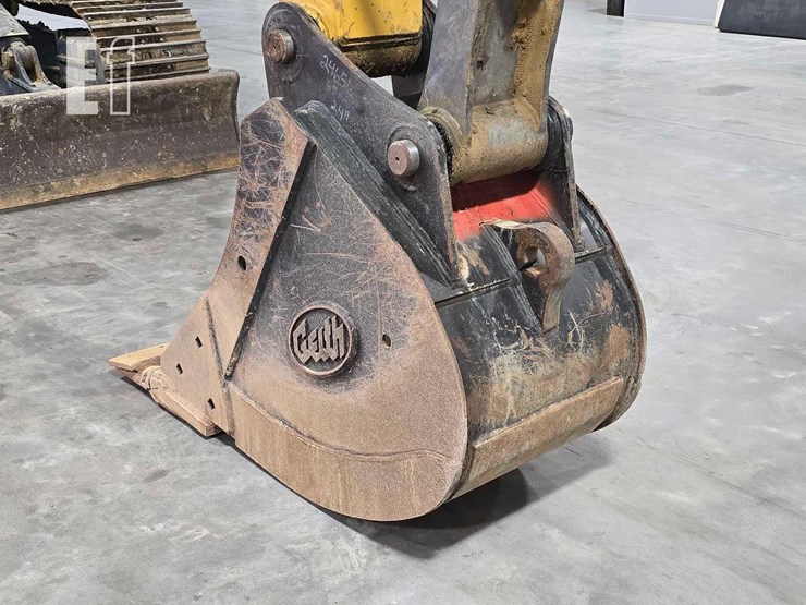 xcmg-xe150u-image-12