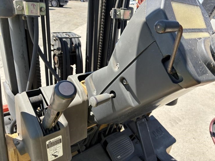 caterpillar-ec18k-image-16