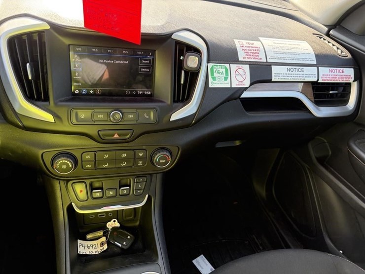 2018-gmc-terrain-sle-image-18