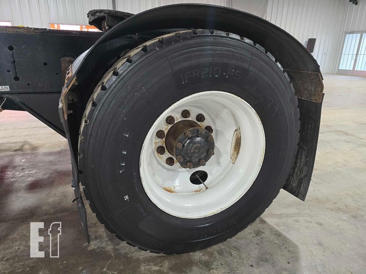 2017-capacity-tj5000-image-18