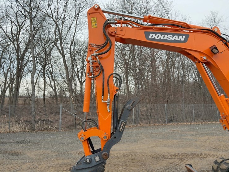 2023-doosan-dx62r-3-image-14