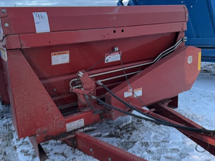 new-holland-195-image-61