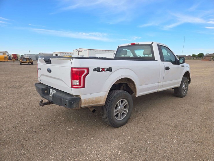 2017-ford-f150-xl-image-3