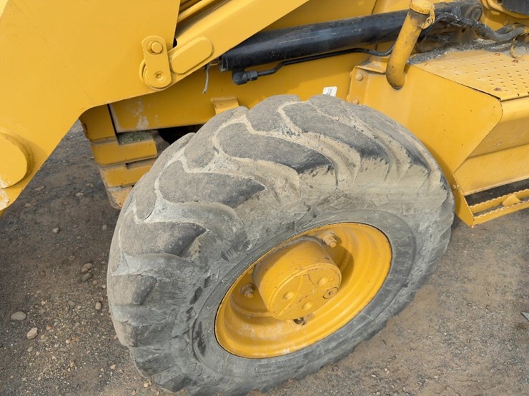 2000-caterpillar-416c-image-15