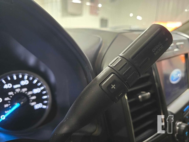 2021-ford-f350-image-15