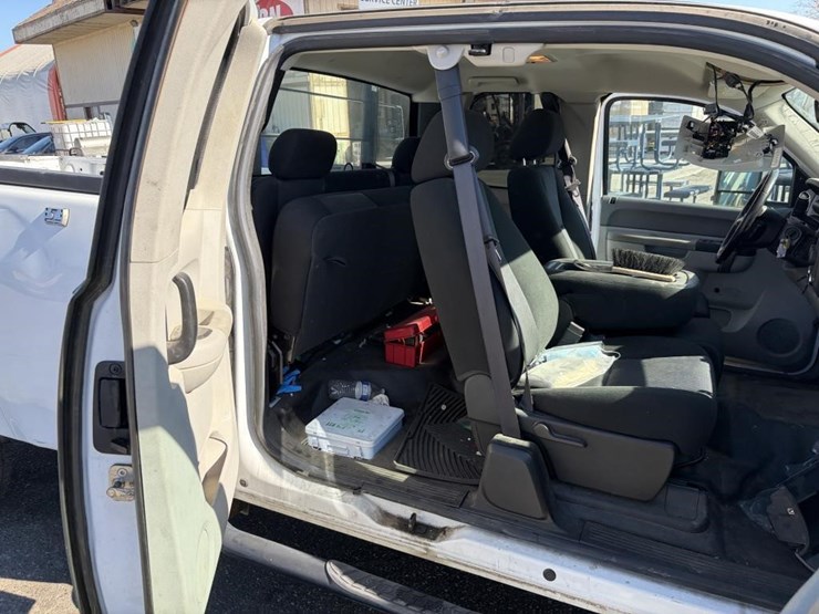 2012-gmc-sierra-2500-image-15