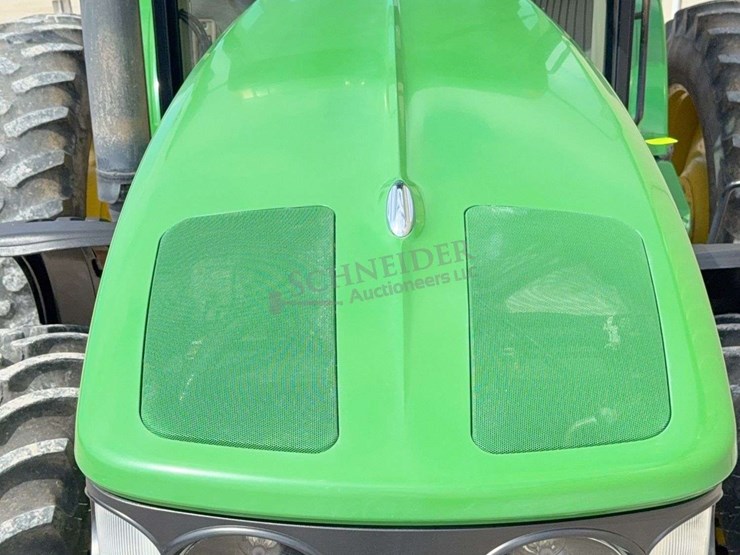 john-deere-200-image-12