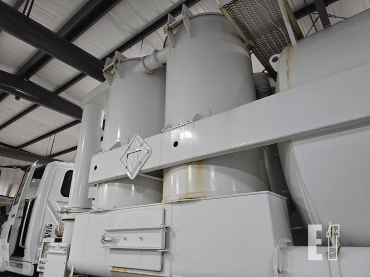 2012-international-workstar-7600-image-23