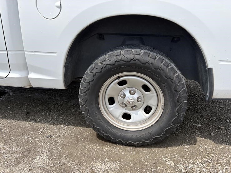 2016-dodge-1500-image-5