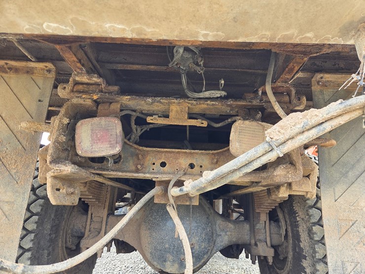 2002-international-7300-image-42