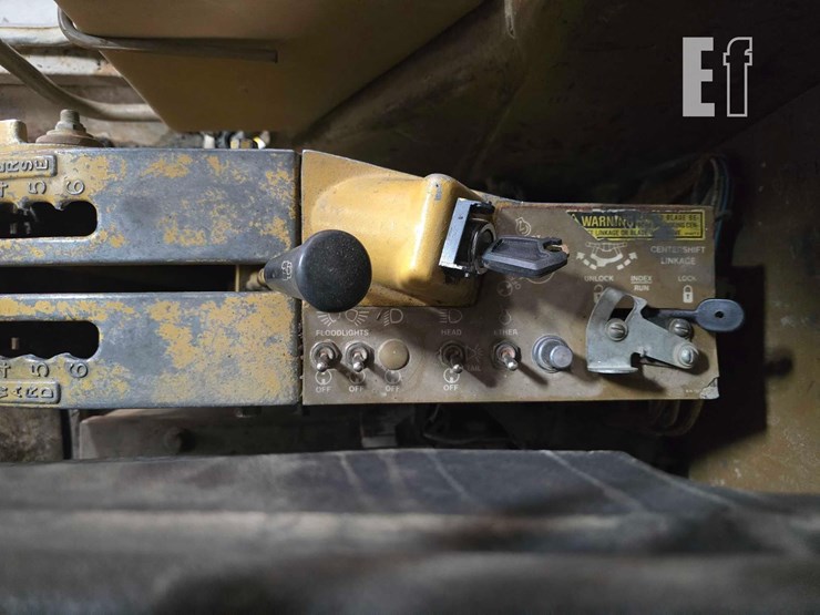 1989-caterpillar-120g-image-14