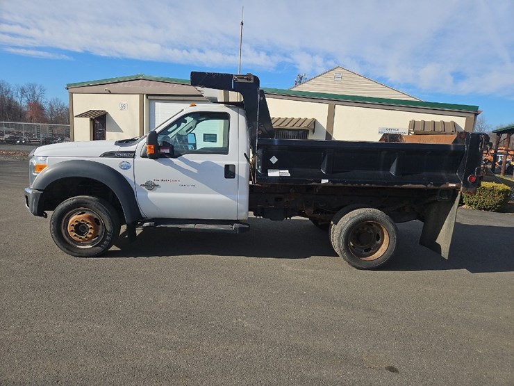 2014-ford-f550-xl-image-2