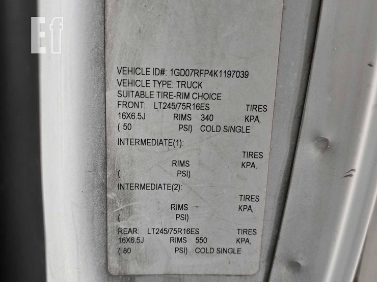 2019-gmc-savana-g1500-image-28