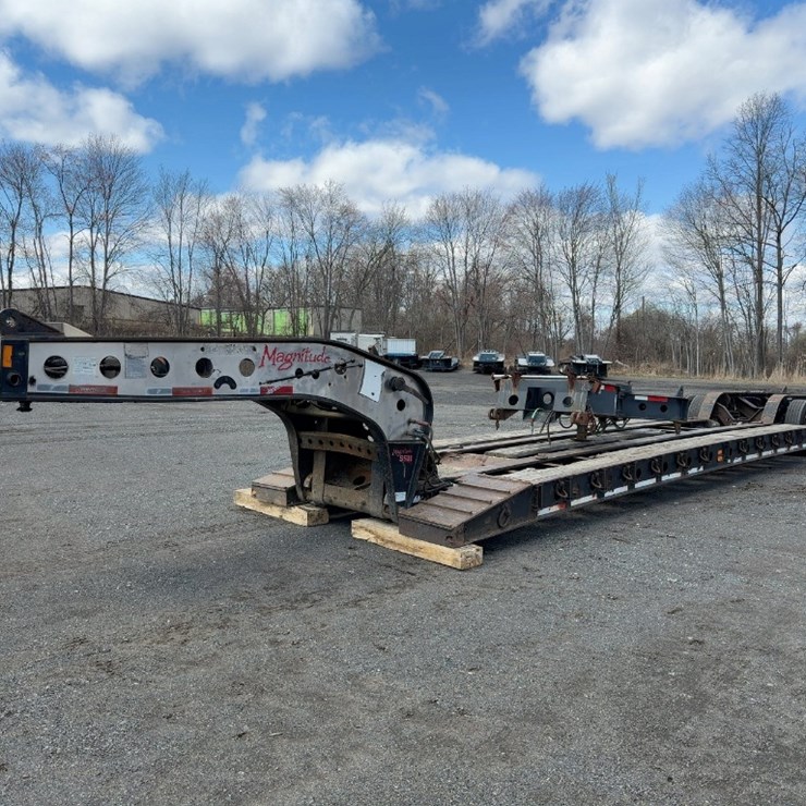 2011 FONTAINE MAGNITUDE