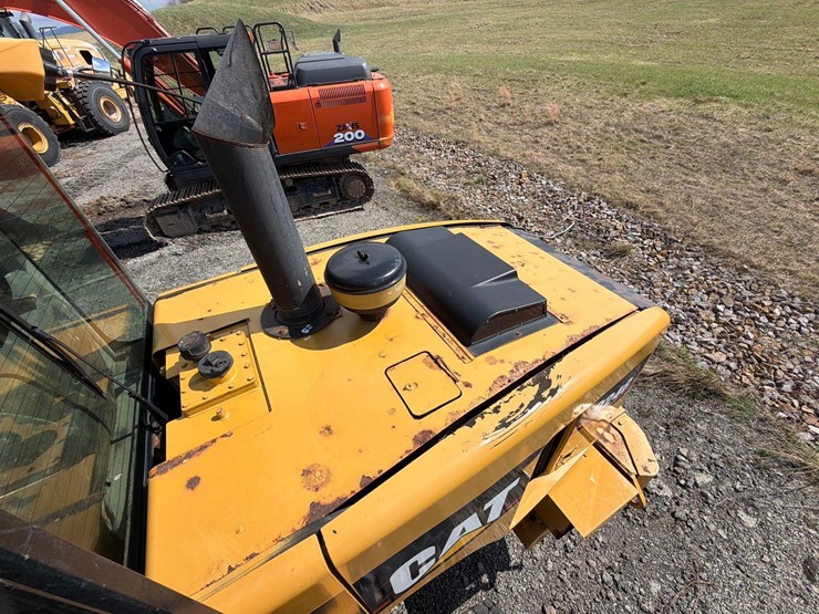 caterpillar-924g-image-19