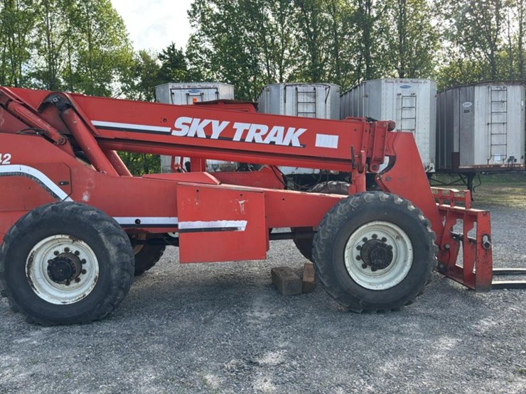 sky-trak-8042-image-6