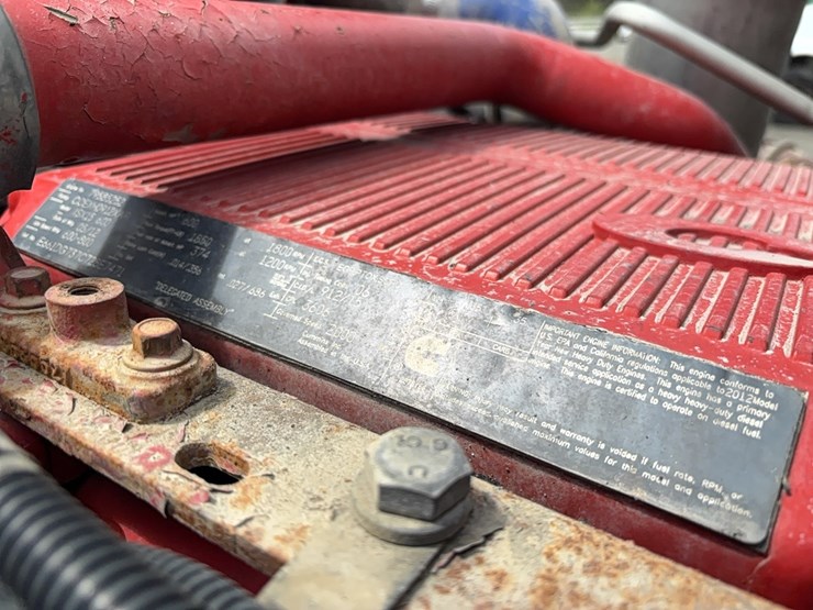 2013-peterbilt-388-image-23