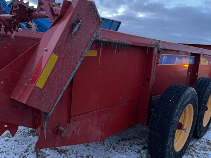 new-holland-195-image-43