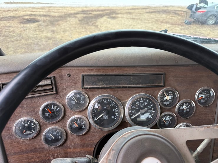 1999-western-star-5864ss-image-52