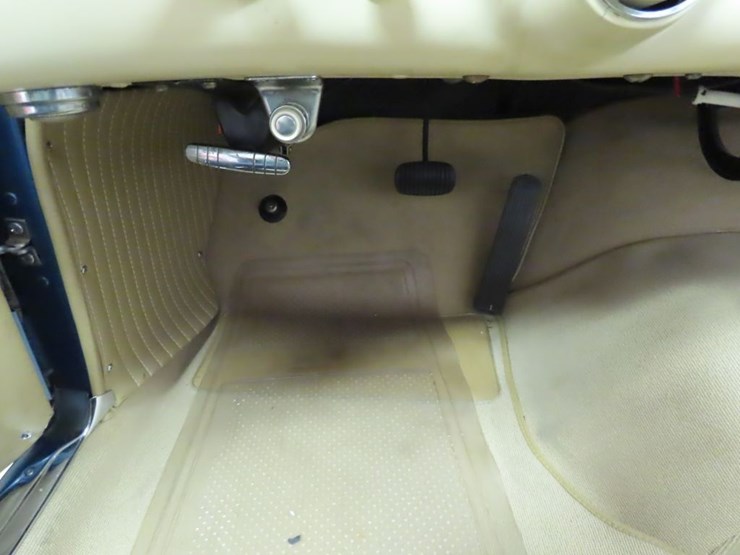 rare-1954-chevrolet-corvette-image-33