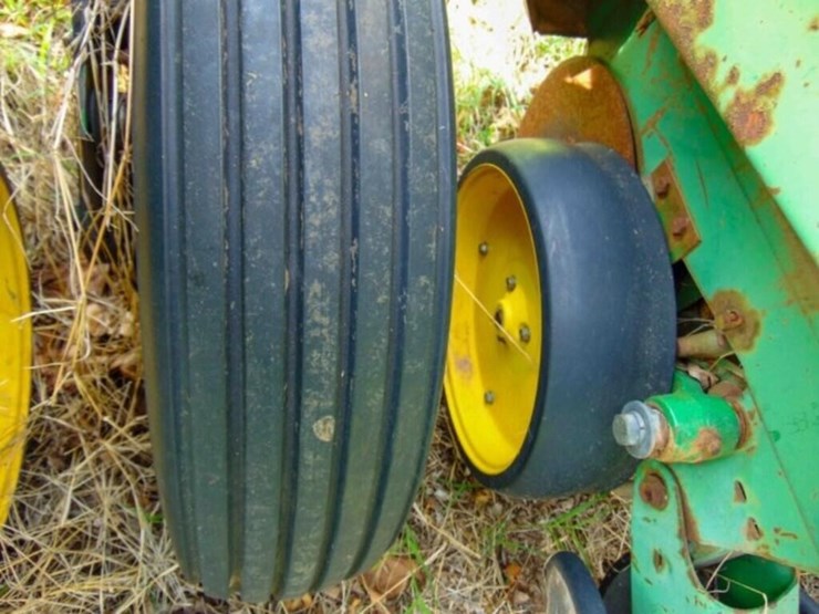 john-deere-7000-image-11