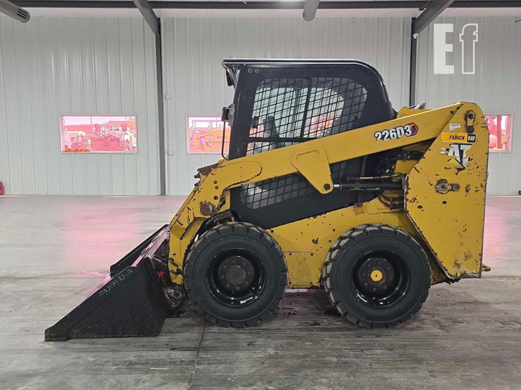 2021-caterpillar-226d3-image-5