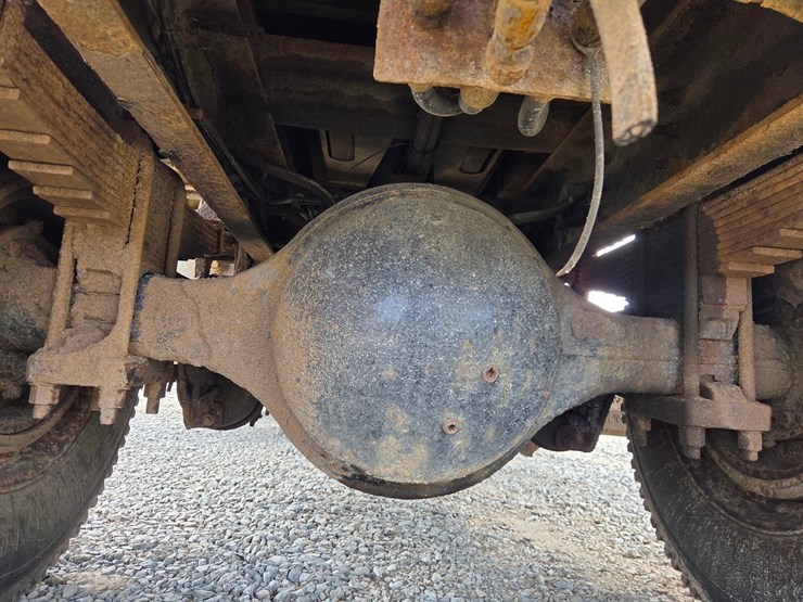 2002-international-7300-image-43