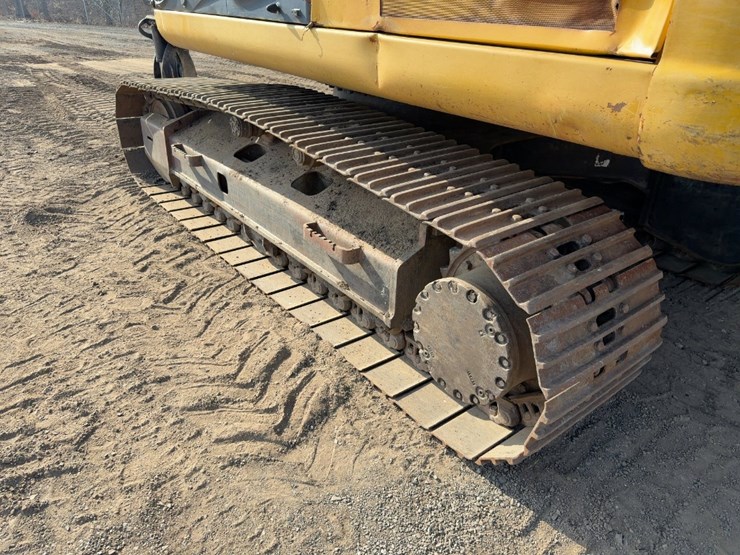 2008-deere-160d-lc-image-24