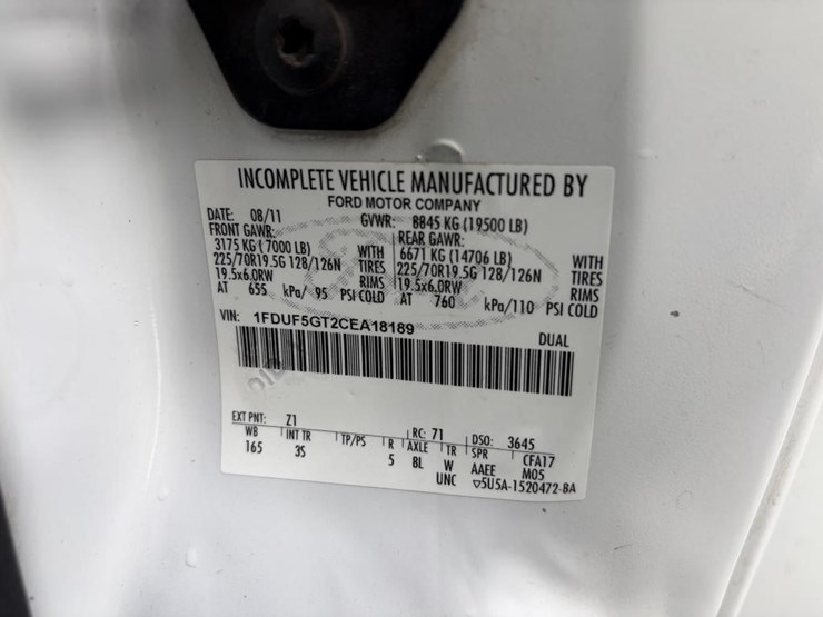 2012-ford-f550-image-25