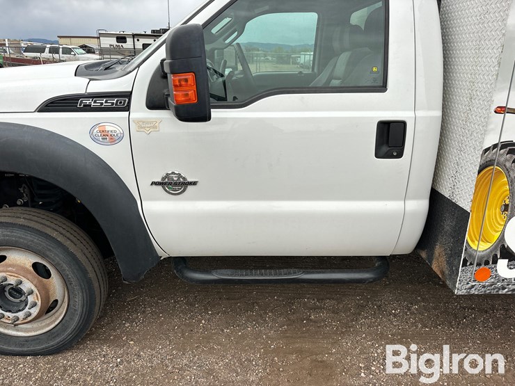 2012-ford-f550-xl-image-14