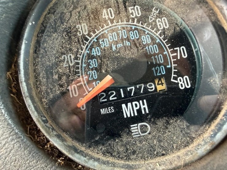 1991-mack-dm690s-image-19