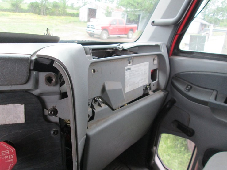 #46169-•-2007-freightliner-columbia-t/a-sleeper-truck-tractor-1fuja6cy07lx38975-image-44