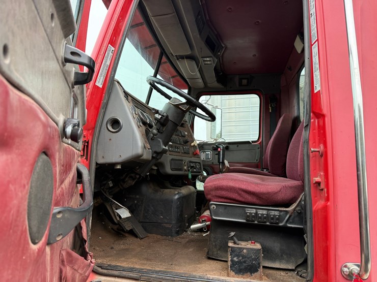 1999-western-star-5864ss-image-45