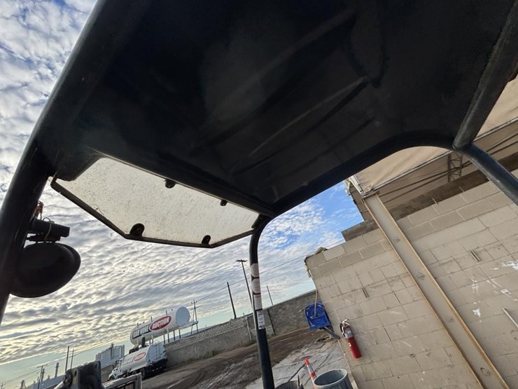 2006-deere-27d-image-31