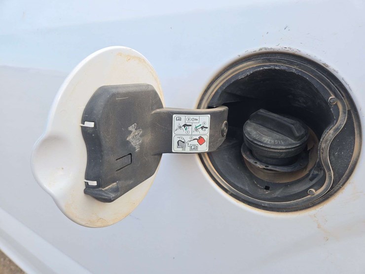 2017-ford-f150-xl-image-6