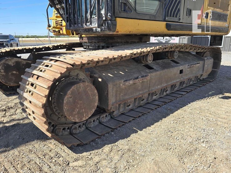 2018-caterpillar-336fl-image-31