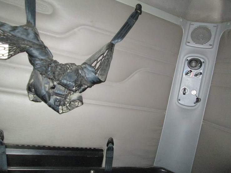 #46169-•-2007-freightliner-columbia-t/a-sleeper-truck-tractor-1fuja6cy07lx38975-image-39