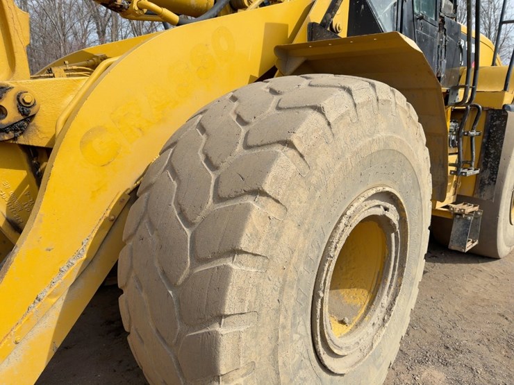 2010-caterpillar-966h-image-15