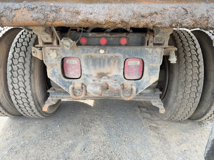 1994-international-8200-image-13