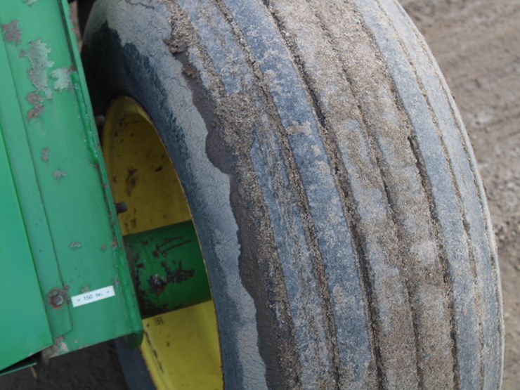 john-deere-750-image-29