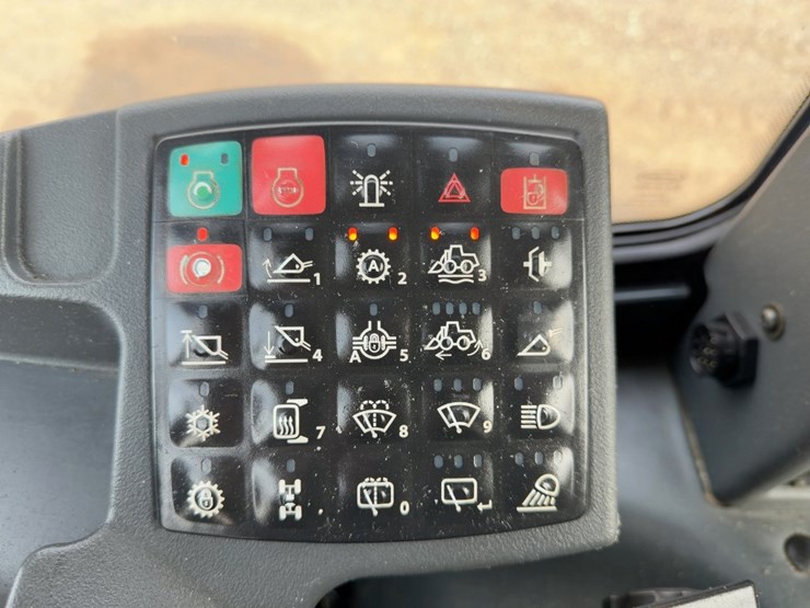 2018-deere-544k-image-28