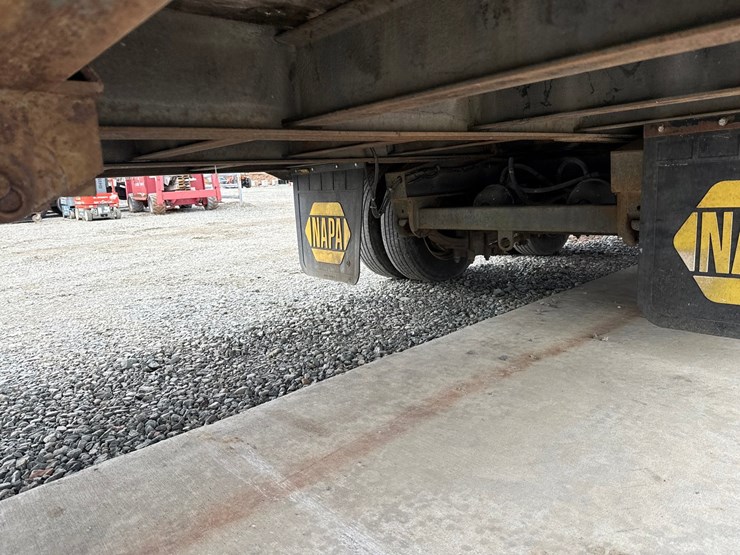 2005-massey-ferguson-8-image-16