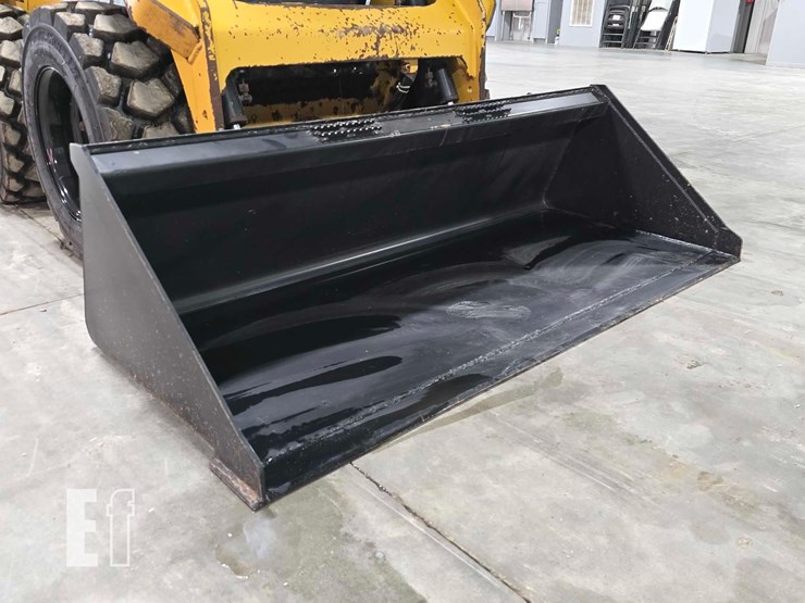 2021-caterpillar-226d3-image-10