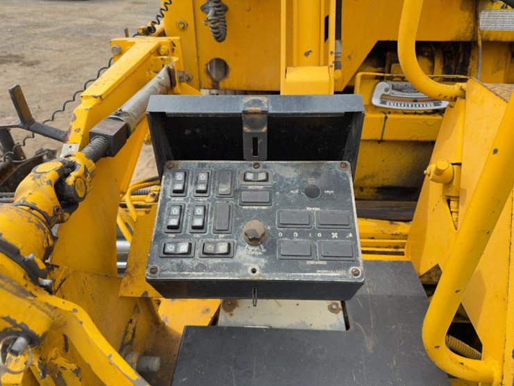 2000-blaw-knox-pf2181-image-24