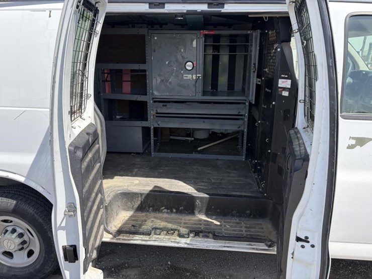 2007-chevrolet-express-2500-image-11