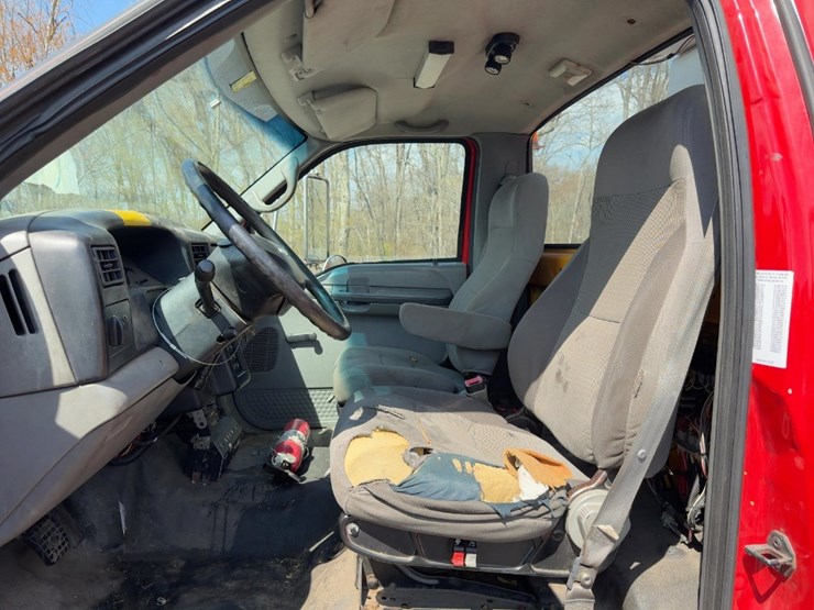 2007-ford-f750-xl-image-26