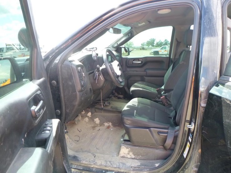 2022-chevrolet-silverado-1500-image-4