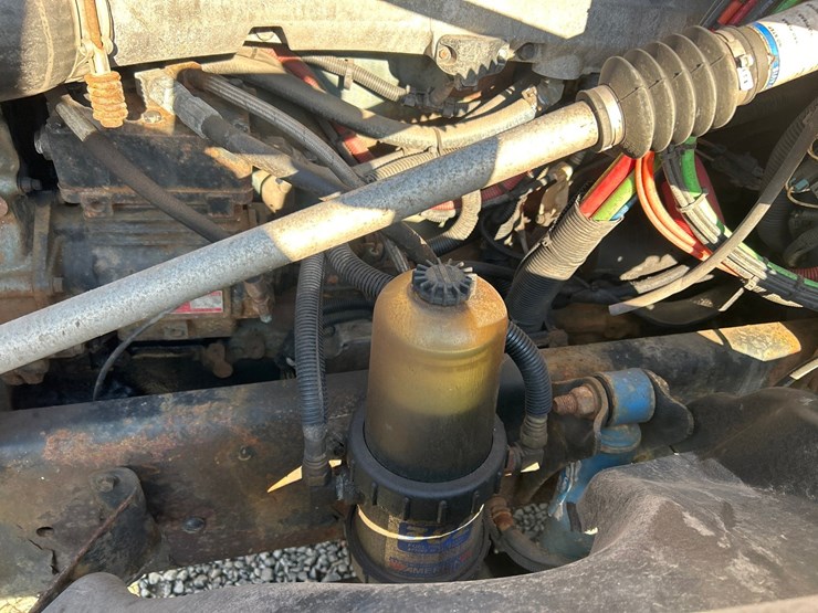 2002-massey-ferguson-8-image-61