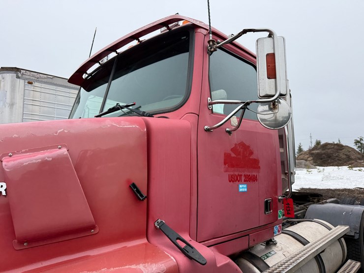 1999-western-star-5864ss-image-29